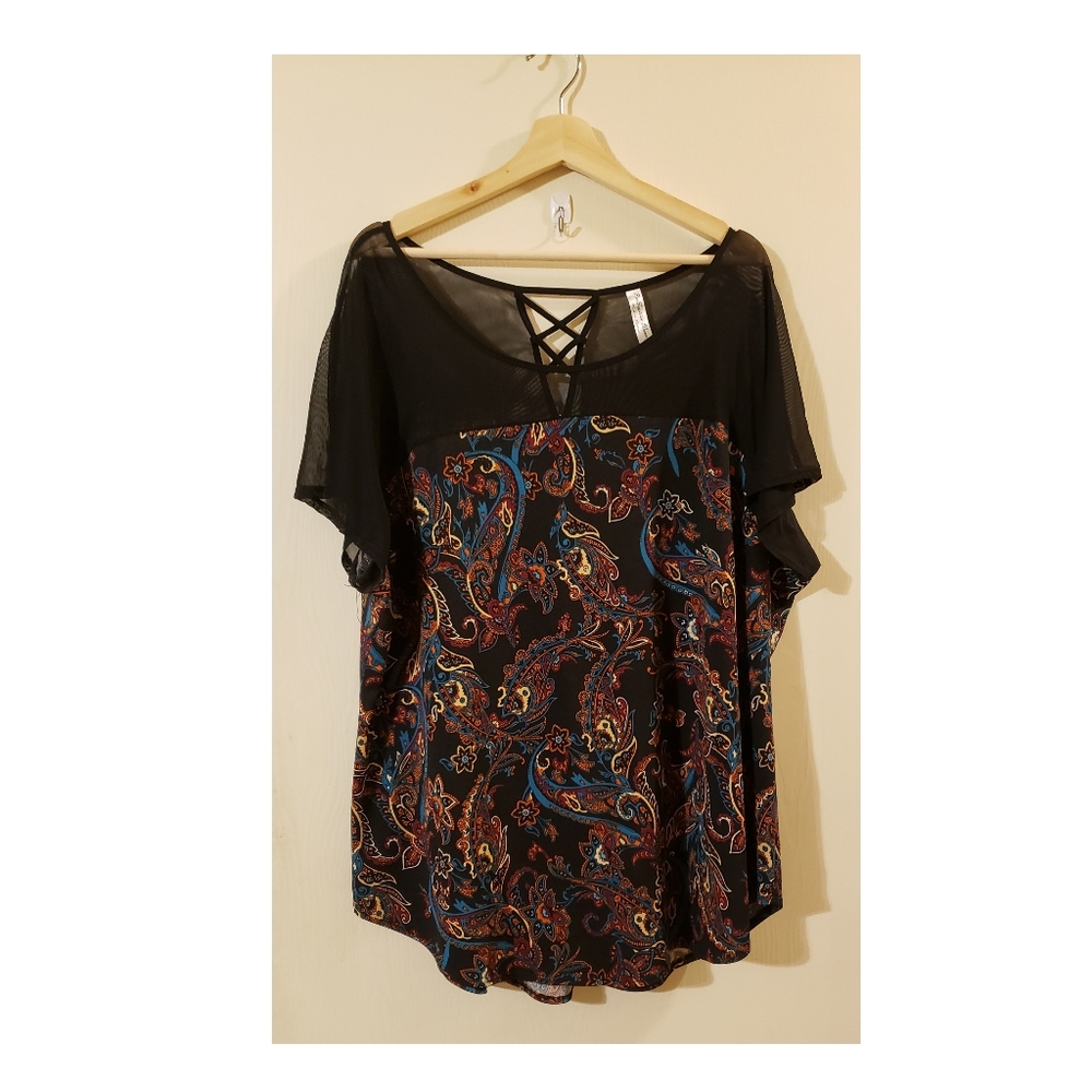 Black Paisley Womans Top/Blouse